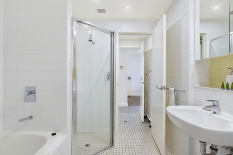 Beachside Luxury & Comfort, Ocean Views In Glenelg - Accommodation Kalgoorlie 18