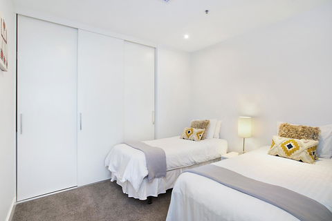 Beachside Luxury & Comfort, Ocean Views In Glenelg - Accommodation Kalgoorlie 17