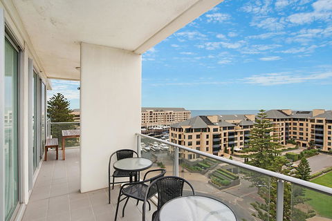 Beachside Luxury & Comfort, Ocean Views In Glenelg - Accommodation Kalgoorlie 2