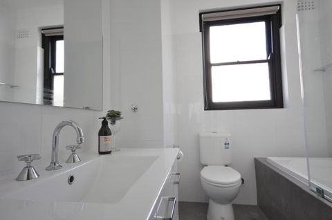 The One @ Henley Beach - Accommodation Kalgoorlie 4