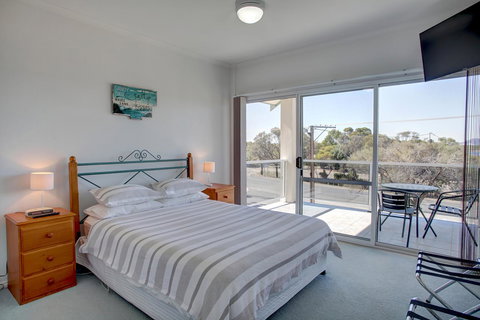 Bay Bliss - Accommodation Kalgoorlie 12
