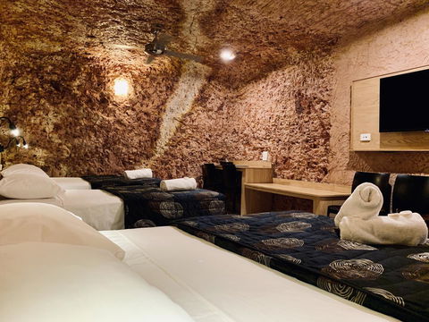 The Lookout Cave Underground Motel - Accommodation Kalgoorlie 5