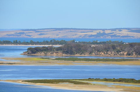 Of Stone & Wood Guesthouse - Accommodation Kalgoorlie 3