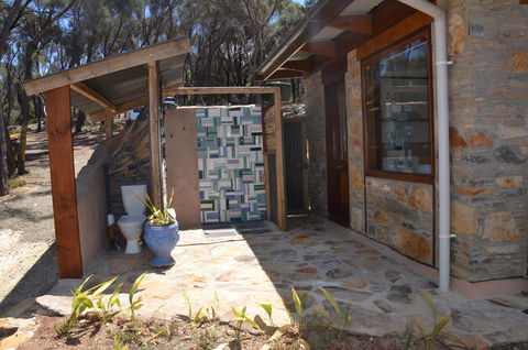 Of Stone & Wood Guesthouse - Accommodation Kalgoorlie 16