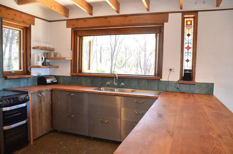 Of Stone & Wood Guesthouse - Accommodation Kalgoorlie 10