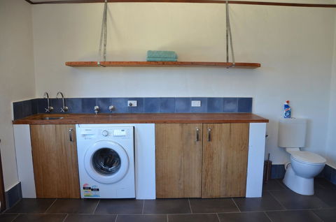 Of Stone & Wood Guesthouse - Accommodation Kalgoorlie 15