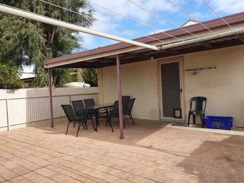 Super Central Location - Accommodation Kalgoorlie 12