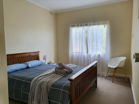 Super Central Location - Accommodation Kalgoorlie 8