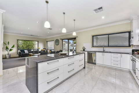 Accommodation On Lansell 2 - Accommodation Kalgoorlie 4