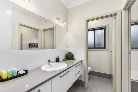 Accommodation On Lansell 2 - Accommodation Kalgoorlie 10
