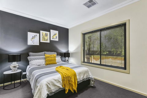 Accommodation On Lansell 2 - Accommodation Kalgoorlie 12