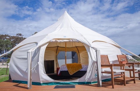 Bukirk Glamping & Fancy Coops - Accommodation Kalgoorlie 3