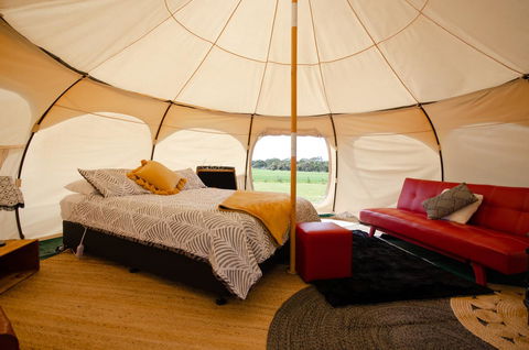 Bukirk Glamping & Fancy Coops - Accommodation Kalgoorlie 2