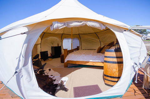 Bukirk Glamping & Fancy Coops - Accommodation Kalgoorlie 10