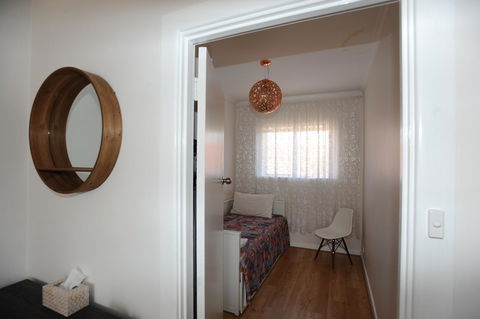 Glenelg Holiday Apartments-The Broadway - Accommodation Kalgoorlie 6