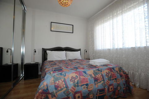 Glenelg Holiday Apartments-The Broadway - Accommodation Kalgoorlie 5