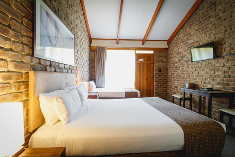 The Lodge By Manna - Accommodation Kalgoorlie 10