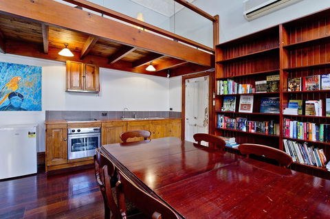 Druids Hall - Accommodation Kalgoorlie 9