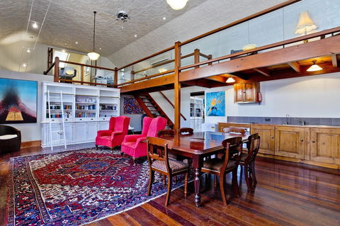 Druids Hall - Accommodation Kalgoorlie 2