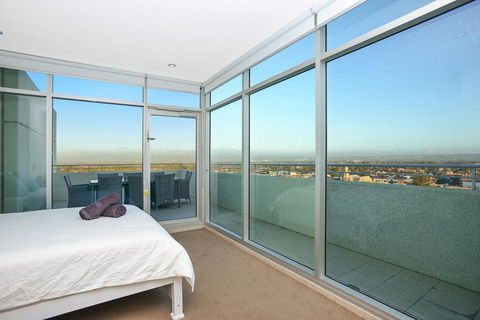 Glenelg Skyline Penthouse - Accommodation Kalgoorlie 13