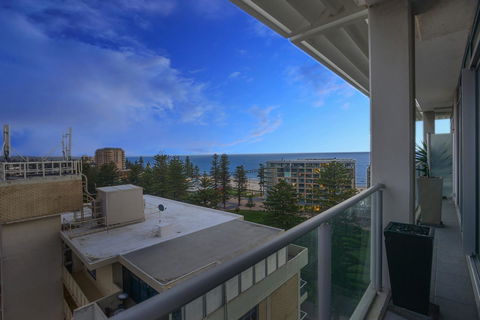 Glenelg Skyline Penthouse - Accommodation Kalgoorlie 5