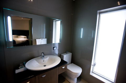 The Commodore - Accommodation Kalgoorlie 13