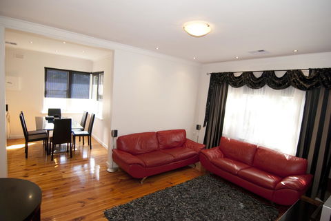 The Commodore - Accommodation Kalgoorlie 15