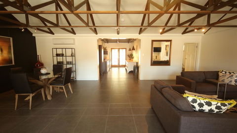 Irongate Studio B&B - Accommodation Kalgoorlie 1