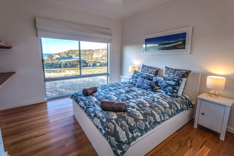Middle River Beach House - East & West House - Accommodation Kalgoorlie 13