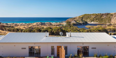 Middle River Beach House - East & West House - Accommodation Kalgoorlie 9