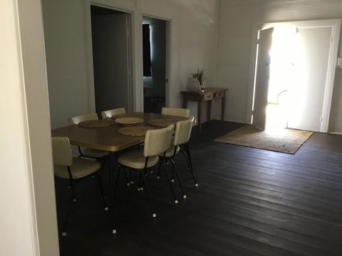 35 Trevena Road - Accommodation Kalgoorlie 12