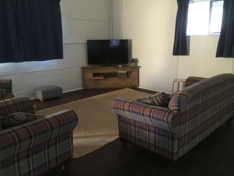 35 Trevena Road - Accommodation Kalgoorlie 3