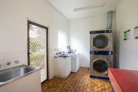 Blue Lake Holiday Park - Accommodation Kalgoorlie 11