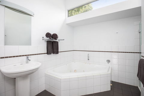 Blue Lake Holiday Park - Accommodation Kalgoorlie 42