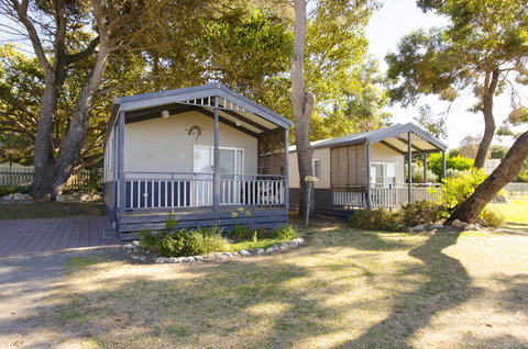 Lakeside Tourist Park - Accommodation Kalgoorlie 2