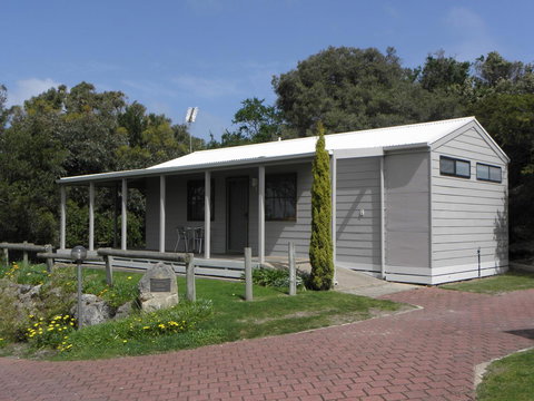 Lakeside Tourist Park - Accommodation Kalgoorlie 1