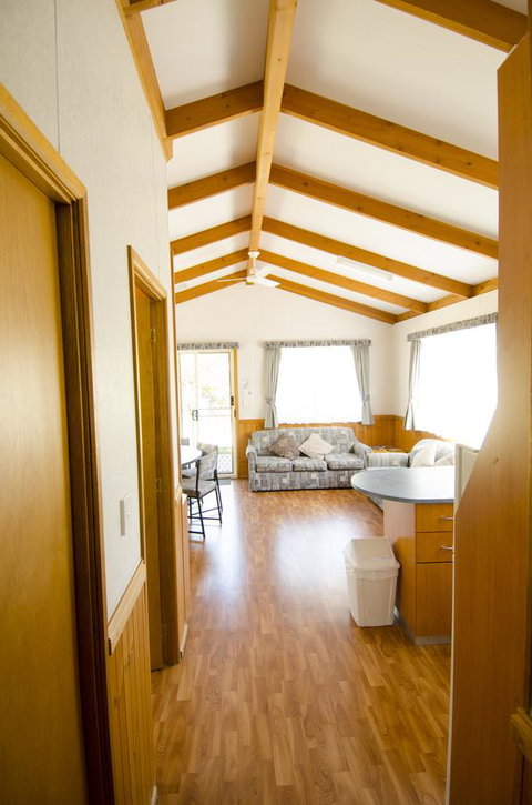 Lakeside Tourist Park - Accommodation Kalgoorlie 5
