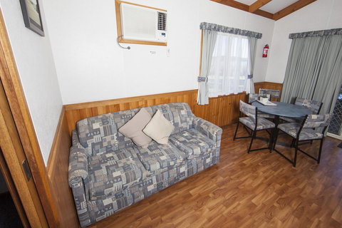 Lakeside Tourist Park - Accommodation Kalgoorlie 6