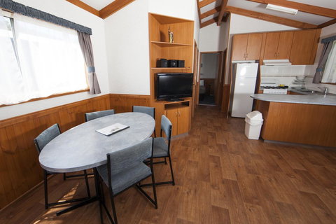 Lakeside Tourist Park - Accommodation Kalgoorlie 7