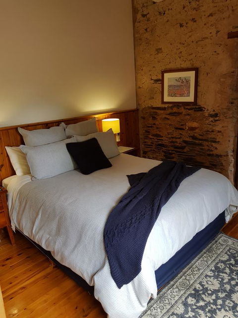 William Hunt's Retreat - Cypress Studio - Accommodation Kalgoorlie 2