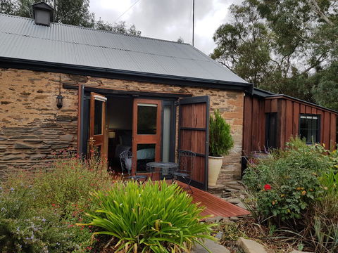 William Hunt's Retreat - Cypress Studio - Accommodation Kalgoorlie 11