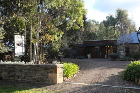 William Hunt's Retreat - Cypress Studio - Accommodation Kalgoorlie 15