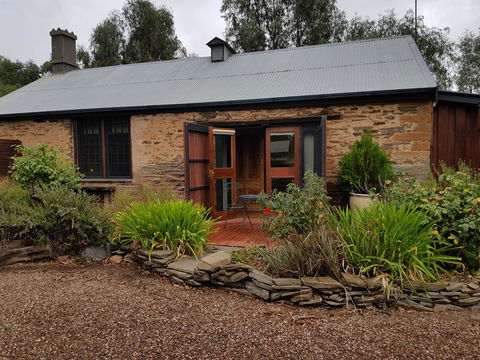 William Hunt's Retreat - Cypress Studio - Accommodation Kalgoorlie 10