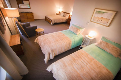 Limestone Ridge - Accommodation Kalgoorlie 8