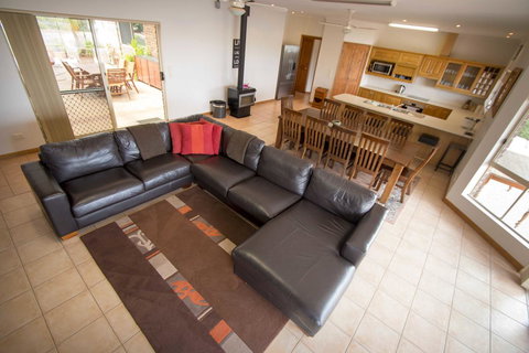 Limestone Ridge - Accommodation Kalgoorlie 3
