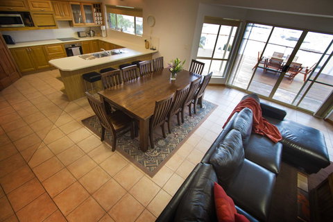 Limestone Ridge - Accommodation Kalgoorlie 5
