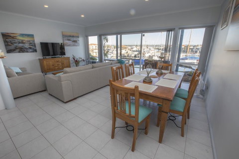 Marina Reflections - Accommodation Kalgoorlie 2