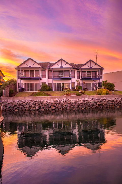 Marina Reflections - Accommodation Kalgoorlie 10