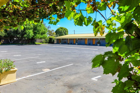 Country Roads Motor Inn Naracoorte - Accommodation Kalgoorlie 30