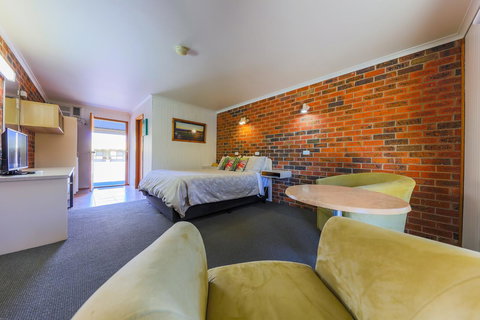 Country Roads Motor Inn Naracoorte - Accommodation Kalgoorlie 7